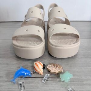Crocs Women's Brooklyn Platform Wedge Sandals in Cream/Beige + Jibbitz Charms